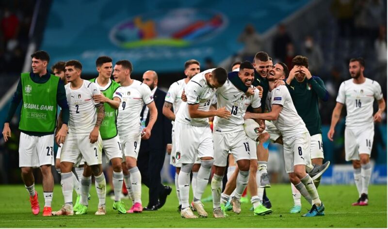 Italia juhli voittoa Belgiaa vastaan vauhdikkaan puolivälieräkamppailun jälkeen