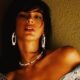 Neymarin tyttöystävä Absolutin mainoksessa: huomio kiinnittyi naisen tulikuumaan asuun