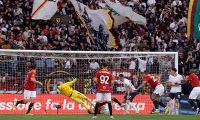 AS Roma voitti Lazion Stadio Olimpicolla.