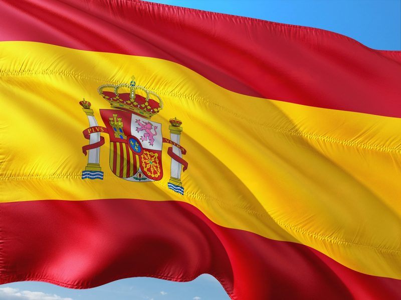 Espanjan maajoukkuevalinnat herättävät keskustelua.