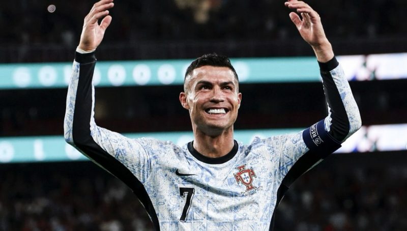 Cristiano Ronaldo iski uransa 900. maalin